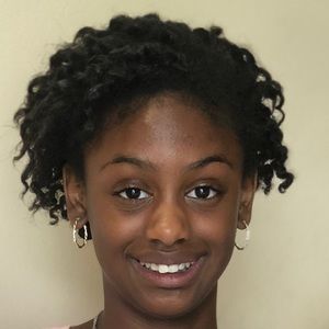 Meet your Posher, Nia